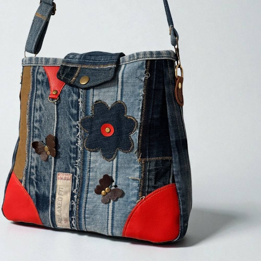 Patchwork Denim Crossbody Bag – Butterfly & Flower Design - Picture 5 of 13
